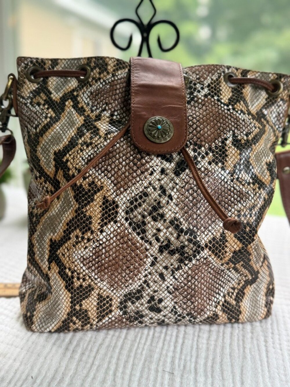 Shyanne Women's Snake Print Crossbody